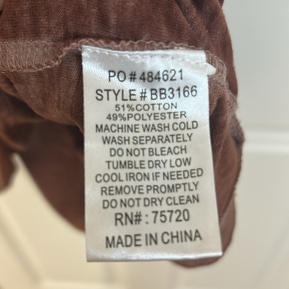 Buckle Brown Short Sleeve Tee Relaxed Fit size XL - Picture 5 of 5